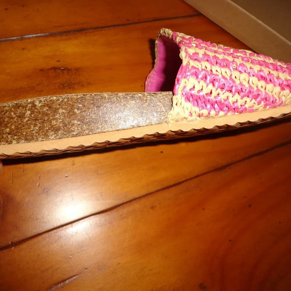 VINTAGE HAVANA Mimi Crochet Slide Sandals w/Original Box 6M Pink